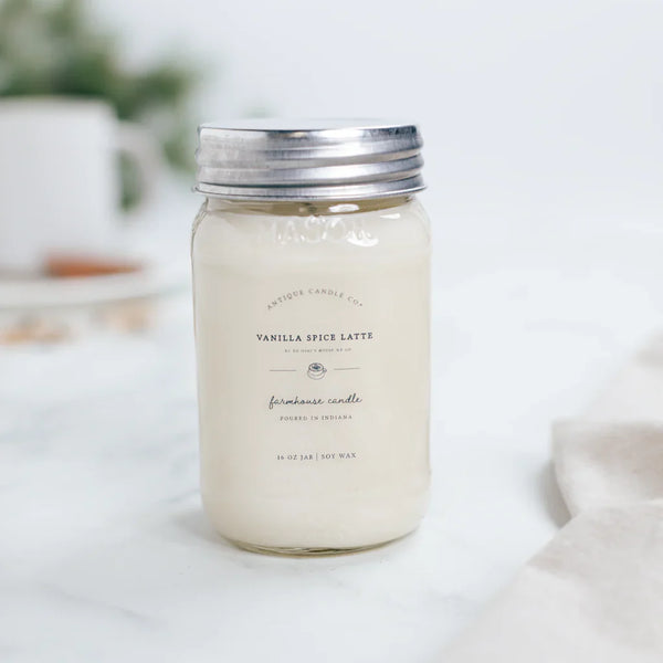 Antique Candle Co- Vanilla Spice Latte 16 oz.